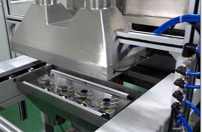 噴涂前清潔 -- 汽車車燈、汽車把手、電腦殼體